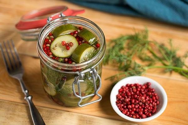 Polish Dill Pickles with Peppercorns