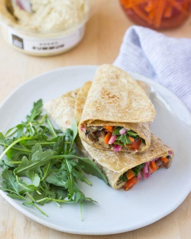 Portobello Mushroom and Hummus Wraps