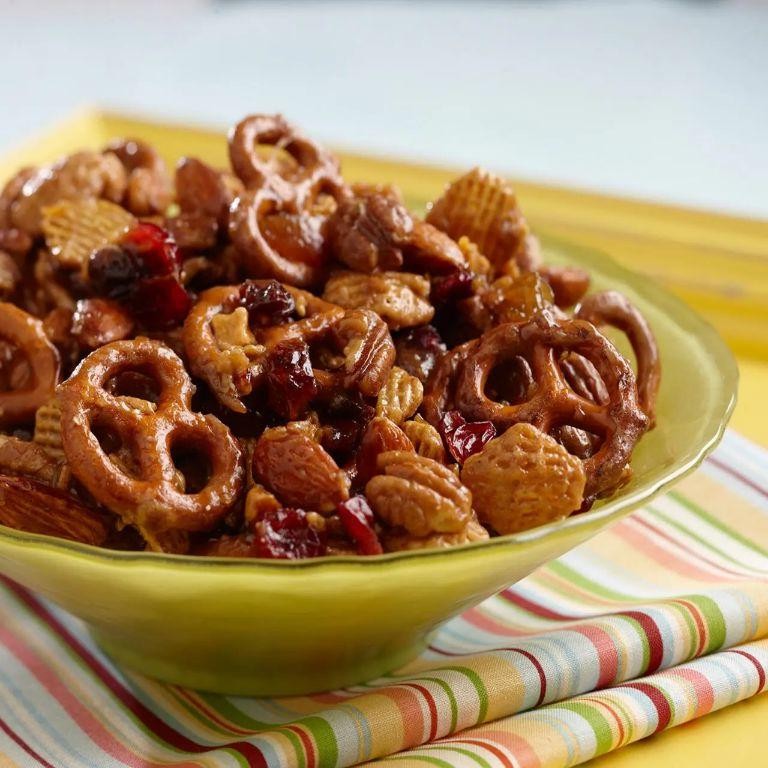 Pretzel Candy with Dried Fruit