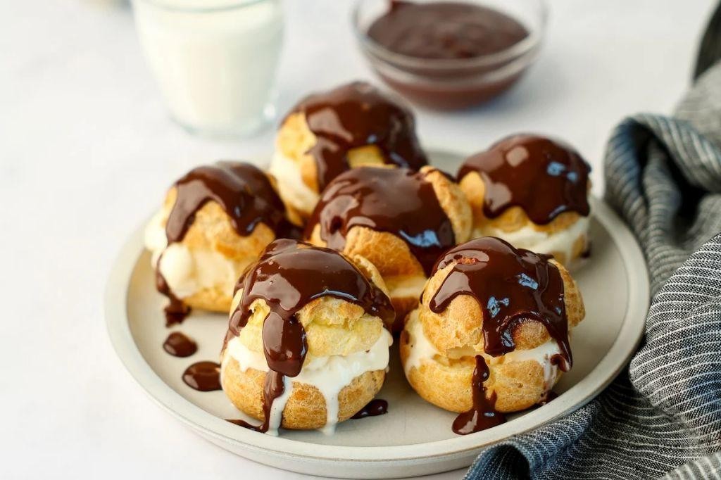 Profiteroles