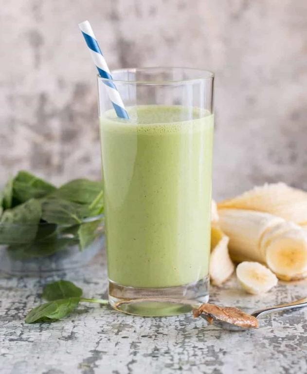 Protein Smoothie with Spinach and Banana