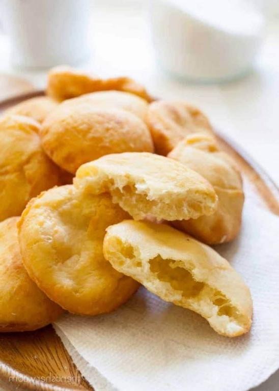 Puerto Rican Pastillos with Coconut