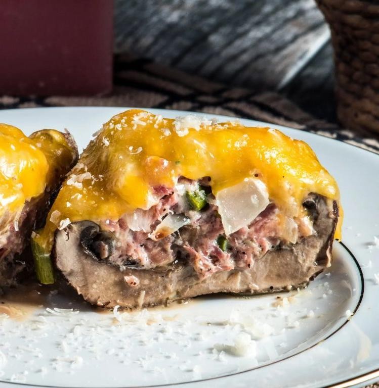 Pulled Pork Stuffed Mushrooms