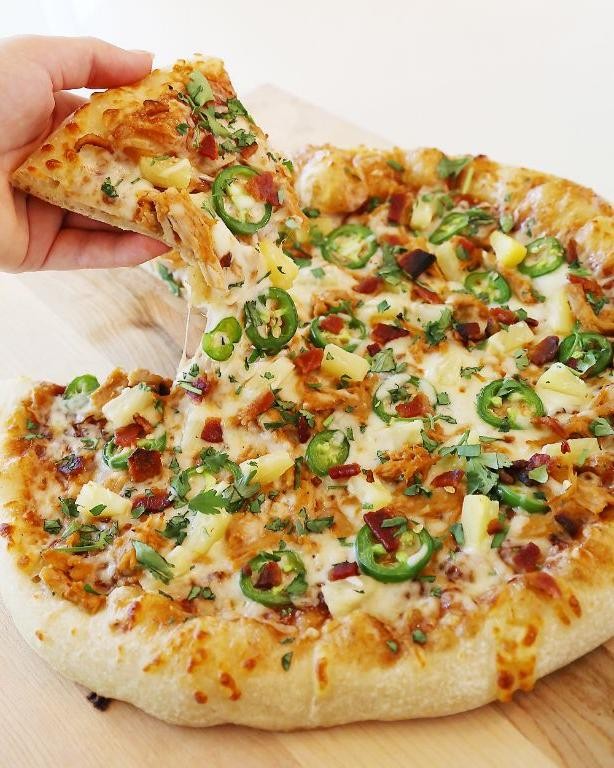 Pulled Pork and Pineapple Hawaiian Pizza