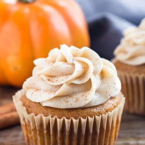 Pumpkin Spice Ciroc Cupcakes with Cinnamon Frosting