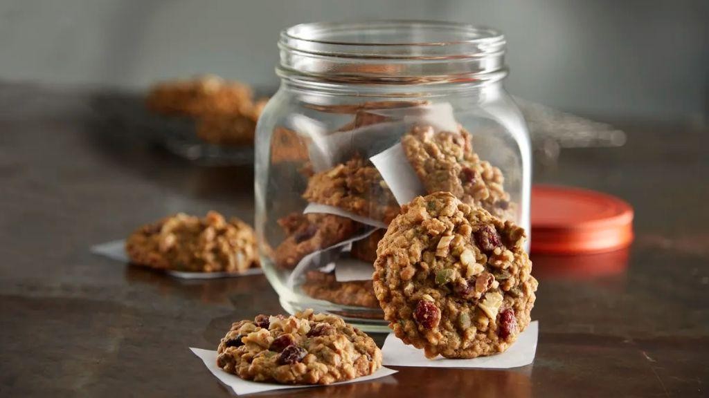 Pumpkin Spice Cookies in a Jar