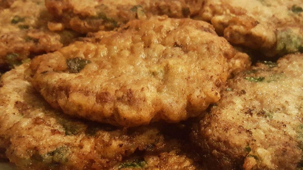 Qofte të Fërguara (Albanian Fried Meatballs)