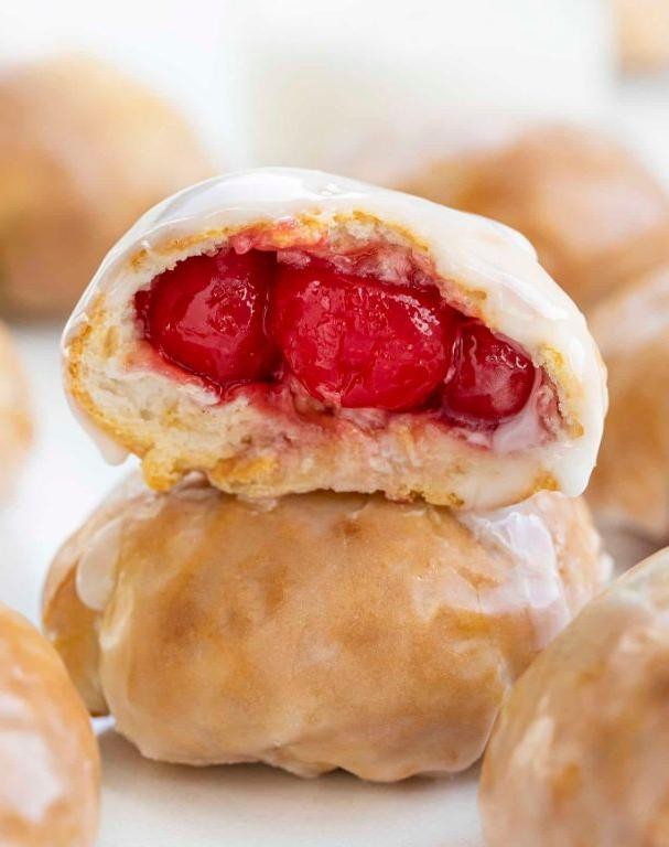 Quick Cherry Pie Bombs