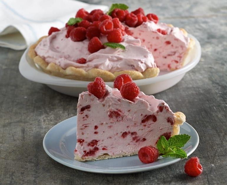 Raspberry Cool Whip Pie