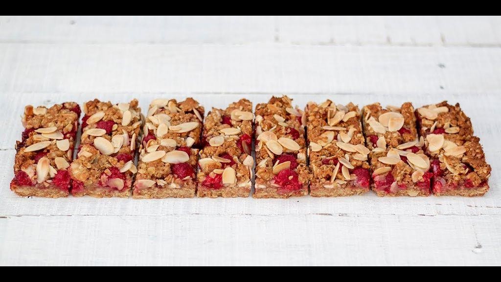 Raspberry White Chocolate Granola Bars