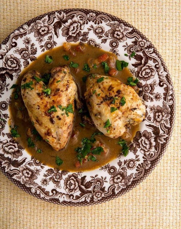 Red-Eye Gravy with Garlic and Herbs