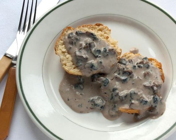 Red-Eye Gravy with Mushrooms