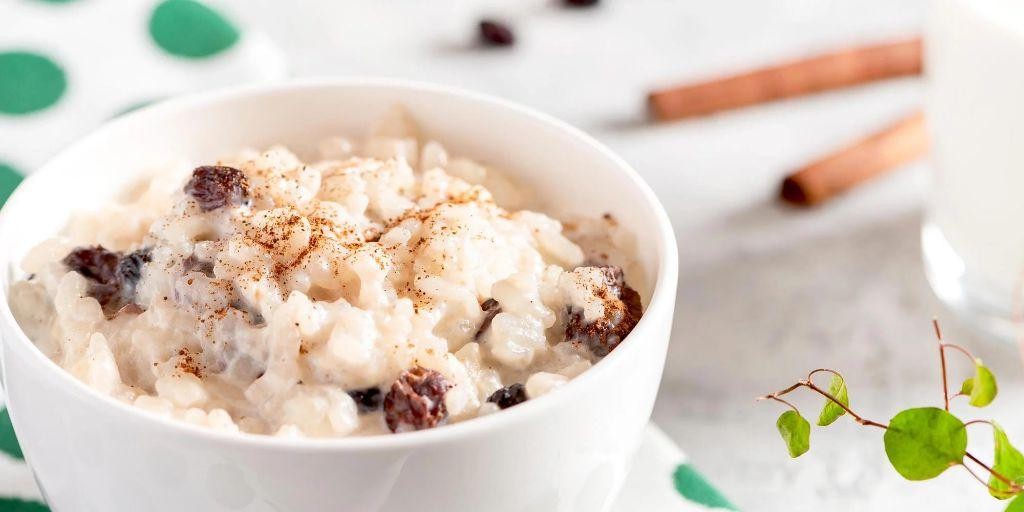 Rice Pudding with Cinnamon and Raisins