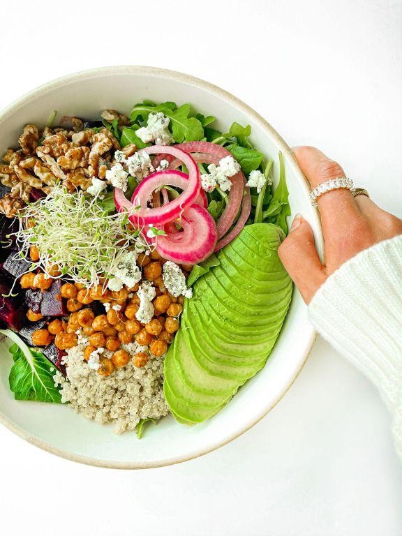 Roasted Beet and Goat Cheese Buddha Bowl