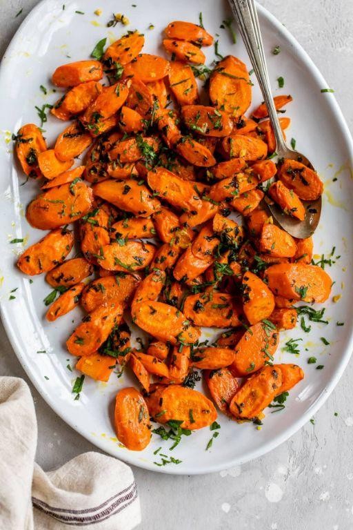 Roasted Carrots with Garlic and Herbs