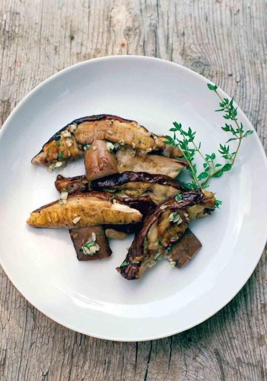 Roasted Porcini Mushroom with Garlic and Thyme