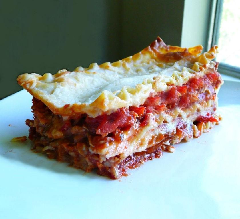 Roasted Red Pepper and Goat Cheese White Sauce Lasagne