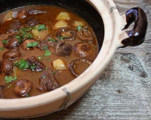 Romertopf Beef Stew with Red Wine