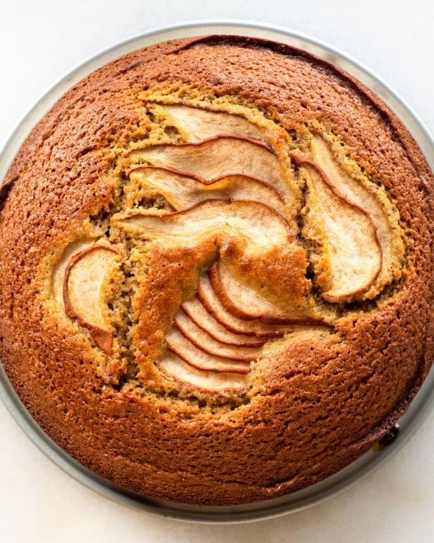 Romertopf Pear and Ginger Cake