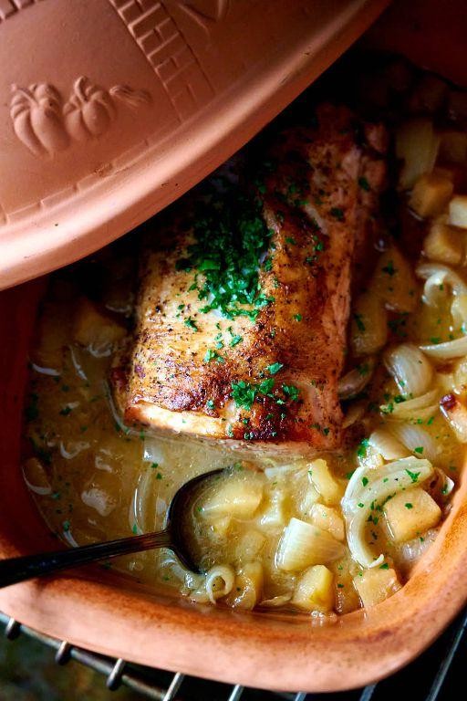 Romertopf Pork Loin with Apples and Onions