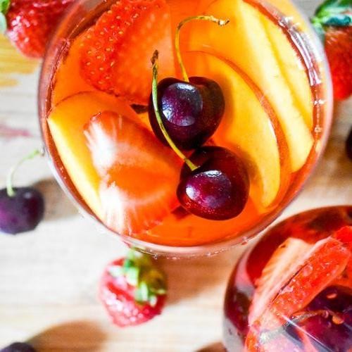 Rosé Wine Sangria with Fresh Fruits