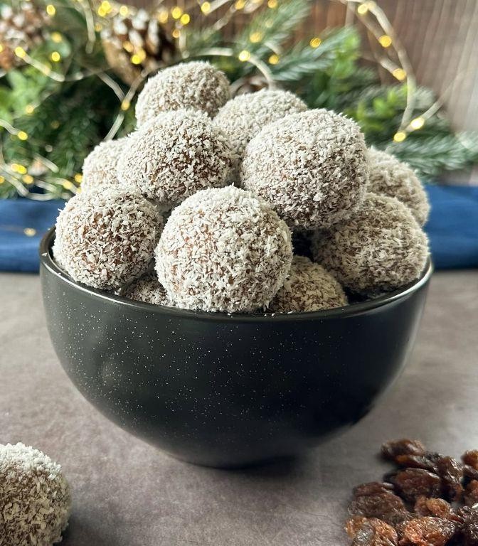 Rum and Raisin Chocolate Balls