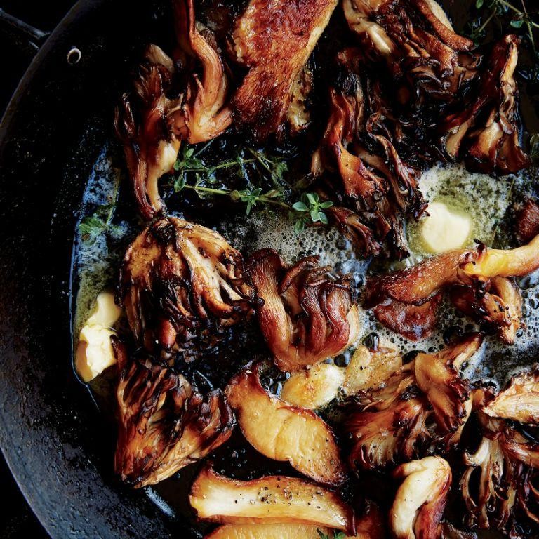 Sauteed Trumpet Mushrooms with Thyme