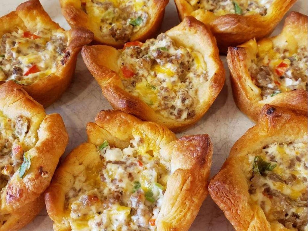 Savory Sausage and Cheese Phyllo Dough Breakfast Cups