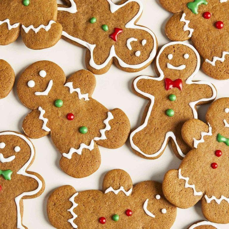 Simple Gingerbread Cookies