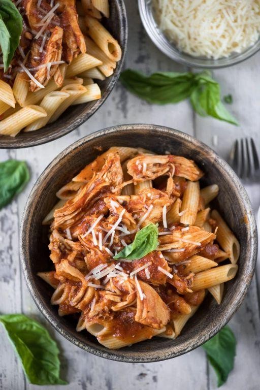 Slow Cooker Chicken Marinara