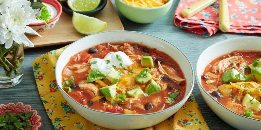 Slow Cooker Chicken Tortilla Soup