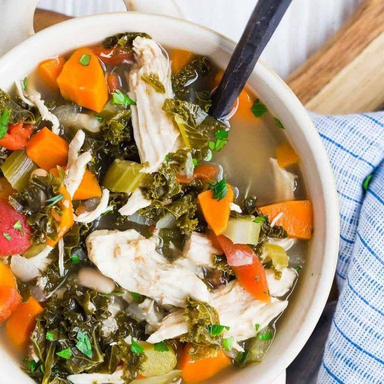 Slow Cooker Chicken and Kale Soup