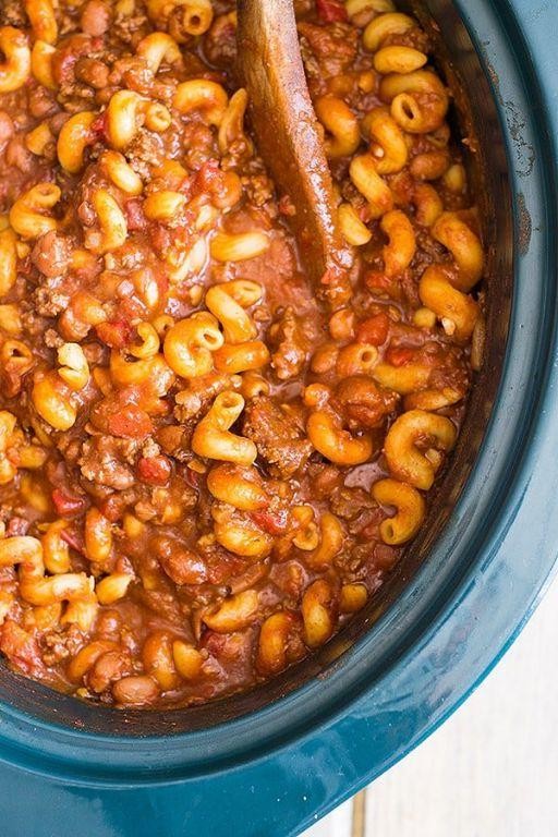 Slow Cooker Chili Mac and Cheese