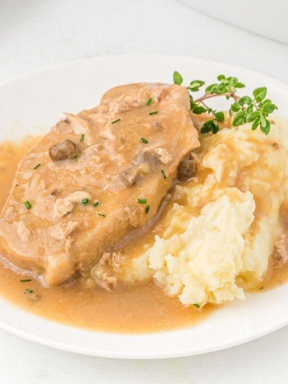Slow Cooker Cream of Mushroom Pork Chops