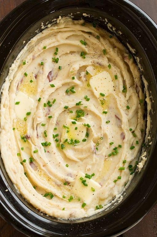 Slow Cooker Garlic Mashed Potatoes