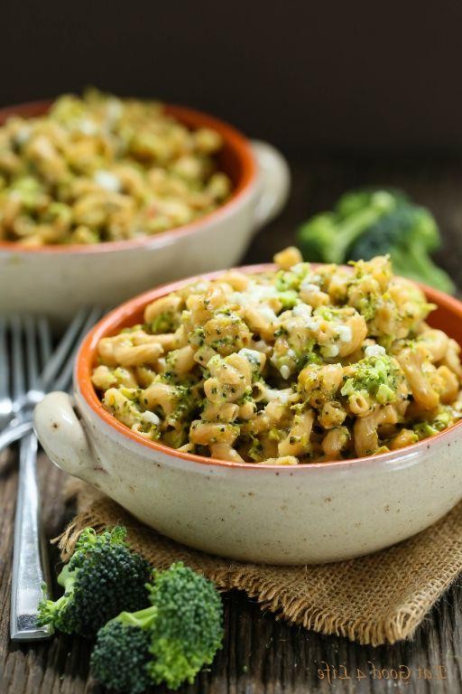 Slow Cooker Pasta with Broccoli and Cheddar