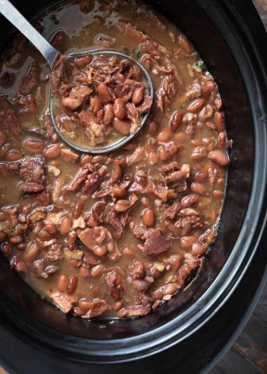Slow Cooker Pinto Beans with Ham Hocks