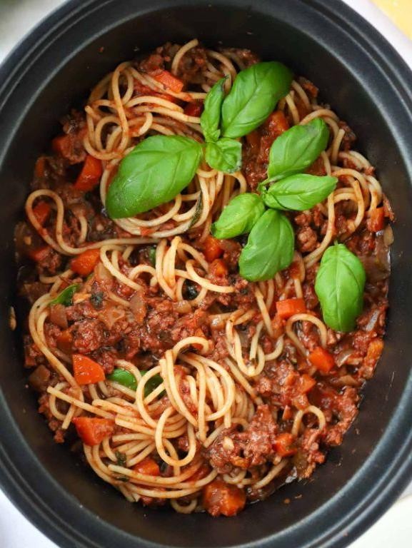 Slow Cooker Spaghetti Bolognese