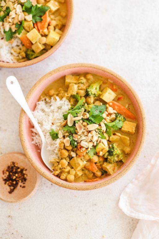Smoked Tofu Curry with Coconut Milk