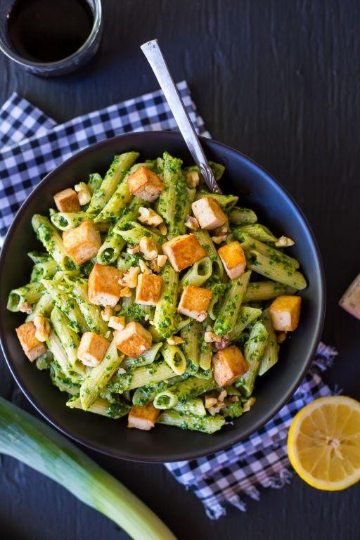 Smoked Tofu and Kale Pesto Pasta