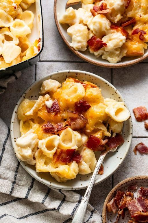 Smoky Dubliner Cheese and Gouda Macaroni