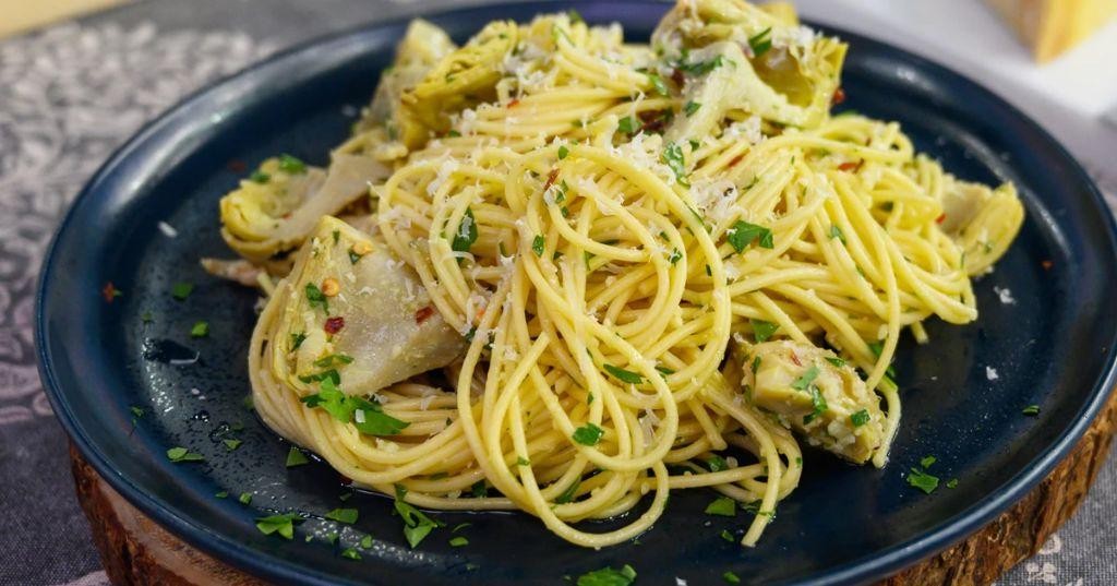 Spaghetti Aglio e Olio with Artichokes