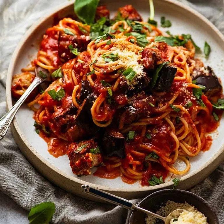 Spaghetti with Eggplant
