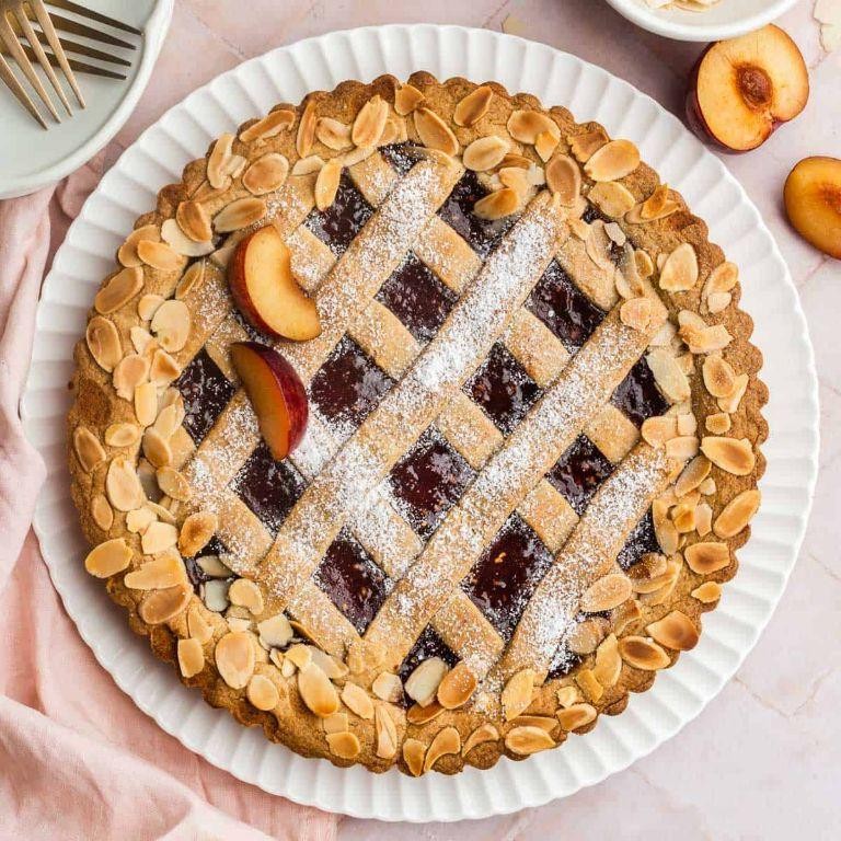 Spiced Linzertorte with Cinnamon