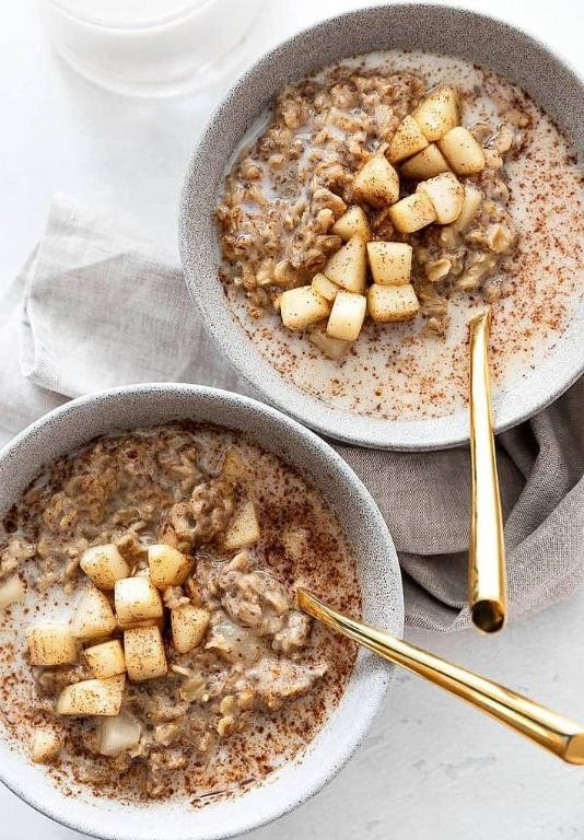 Spiced Pear Low Calorie Oatmeal
