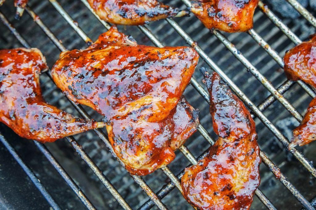 Spicy Grilled Quail with Chili Sauce