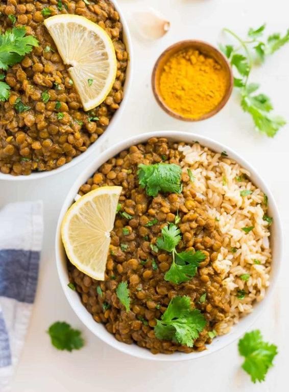 Spicy Instant Pot Lentil Curry