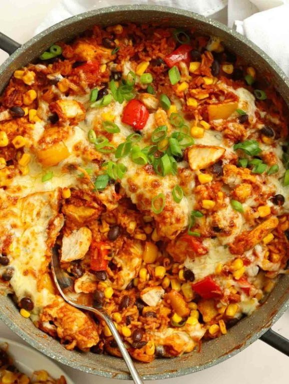 Spicy Mexican Chicken and Rice Crock Pot Dish