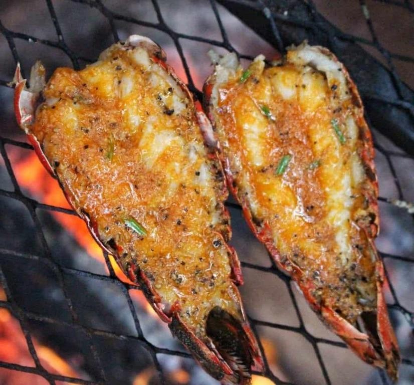 Spicy Sriracha Lobster Tails