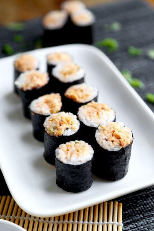 Spicy Tuna Roll with Thinly Sliced Radish